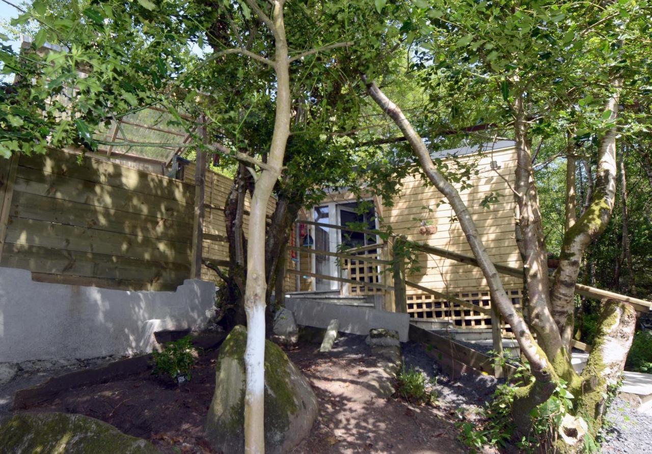 Tawny Lodge Westport Exterior photo